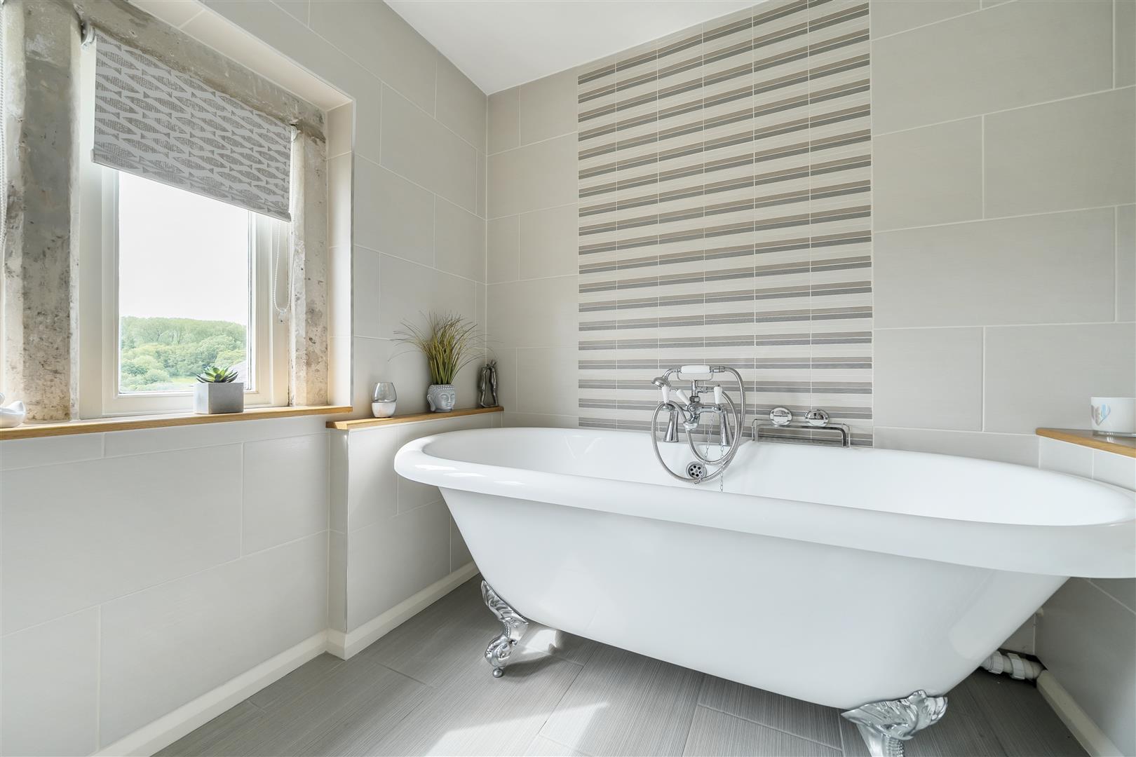 Church Hill, Bromham